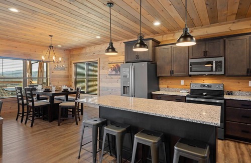 Gatlinburg - Pigeon Forge Resort | A Luxury Escape in the Heart of the Great Smoky Mountains