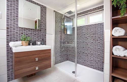 Brayford Cabin | A luxury, pet friendly retreat, in North Devon. 20% discount until June 30th