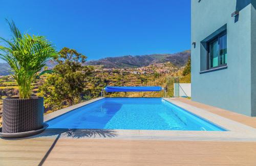 Calheta House | A&M House II Luxury Holidays Home