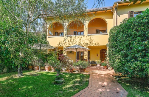 Puliciano House | A magnificent property for you and your whole family.