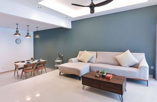 Kuala Lumpur House | A Modern 3BR Home Near MRT, Sunway Medical Centre