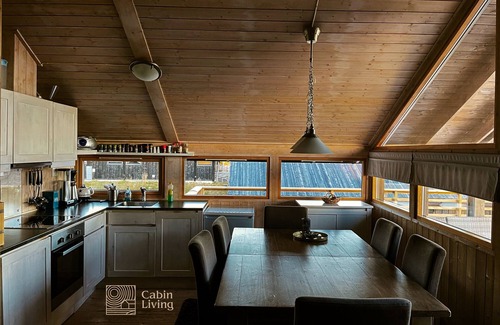 Ringsaker Cabin | A Modern Sports Chalet at Sjusjøen