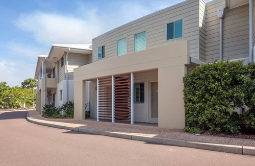 Salamander Bay Apartment | A modern, swim out apartment with access to all the resort facilities