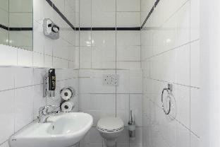 Auf der Prag Hotel | a&o Stuttgart City