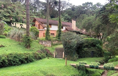 Campos do Jordao House | A paradise in the mountains - 2 lakes, stream, natural pool, 4.5 km from Capivari
