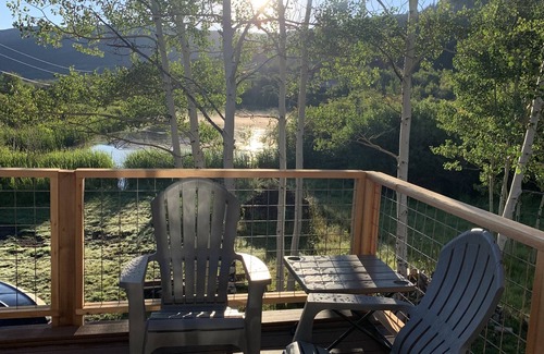 Mesa Cabin | A peaceful mountain retreat with rustic charm 1/2 mile from ski and bike resort