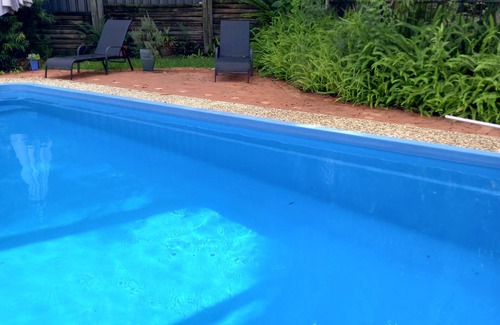Forster Apartment | A peaceful , relaxing acreage 10 minutes from beaches shopping and National Park