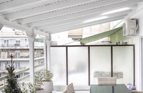 Thessaloniki Apartment | A penthouse apartment near the seaside (Nea Paralia)