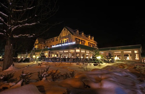 Schelfhorst Hotel | A Perfect Escape with Easy Access to Culture, Nature, and Dining! Pool