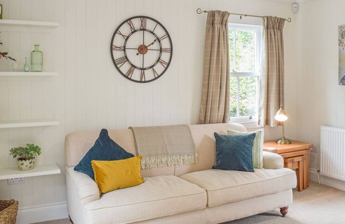 Kirkmichael Cottage | A perfect location for couples who wish to enjoy the beautiful Ayrshire coast and countryside.