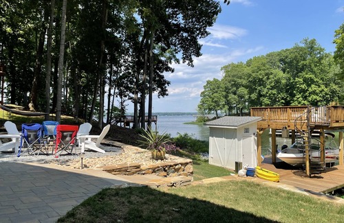 Pasture Gate House | A Perfect Waterfront Getaway on Lake Gaston! Main Lake views. Deep Cove!
