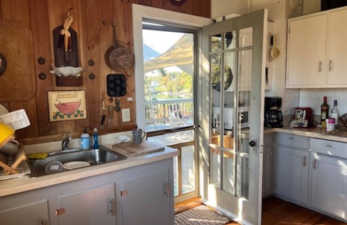 Capitol Island Cottage | A Picturesque Cottage on Capitol Island, Maine