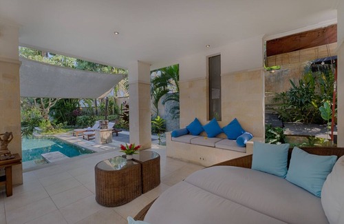 Saba Villa | A Piece of Coastal Paradise! 4 BR Villa Lush Garden View