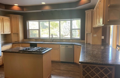 Nine Mile Falls House | A PIECE OF PARADISE: A HOUSE WITH A 20 YARD SALT H2O POOL, HOT TUB ON THE RIVER!