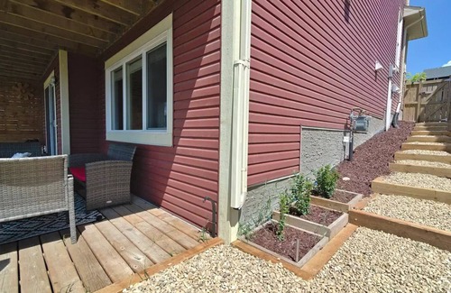 Cochrane House | A place full of character and charm-Gateway to Canadian Rockies