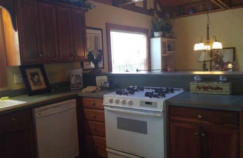 Graysville Cabin | A place to retreat from the world while watching the sun set!