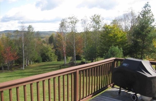 Jacksonville Cabin | A post and beam home in a private setting with wonderful mountain views. n