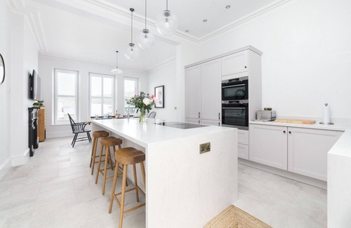 Port Erin House | A premium home on Port Erin beach, perfect for families and groups