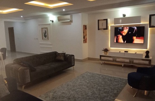Ikoyi House | A premium Luxury Shortlet Apartment in Banana Island , Ikoyi Lagos.