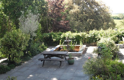 Lostwithiel Cottage | A pretty cottage all on the ground floor pet friendly