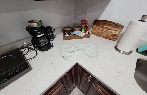 Bayonet Point Apartment | A quiet and peaceful space for your stay away from home. Cleanliness