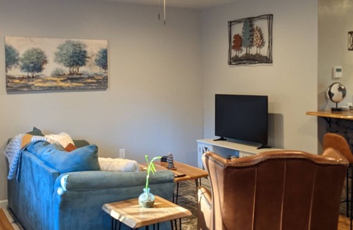 Flagstaff Cottage | A quiet cottage, nestled in the heart of the forest