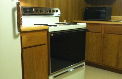 Lebanon Apartment | A Quiet Setting In A Victorian Neighborhood Near Downtown Lebanon.