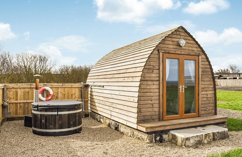 Crimdon Cottage | A quirky pod with one double and shower room.