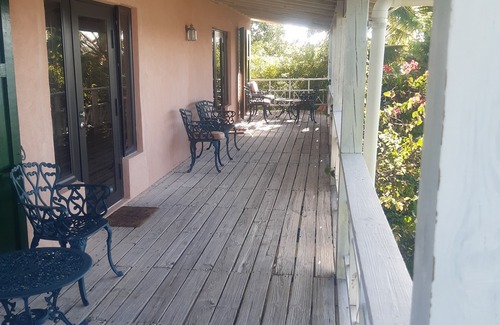 George Town Apartment | A rare combination of central location and private island seclusion