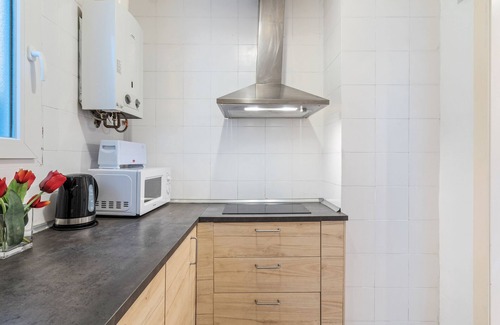 La Sagrada Familia Apartment | A rare find for those who like to be right in the middle of the excitement
