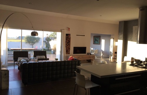 Saint-Laurent-d'Aigouze House | A real holiday home for a real vacation close to the beaches.