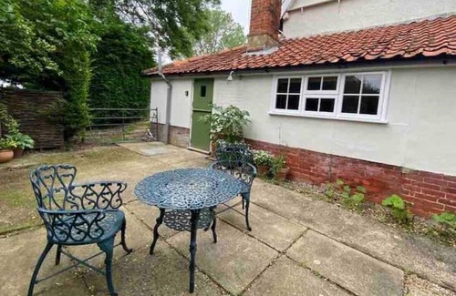 Bedfield Cottage | a restful, rural retreat in beautiful Suffolk