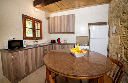 Kercem Other | A Romantic Converted farmhouse w/private pool & Jacuzzi bath.n5mins.toBELLS sch