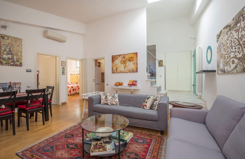 Siena City Centre Apartment | A romantic loft in the enchanting city of Siena with lift, Air C. and WIFi