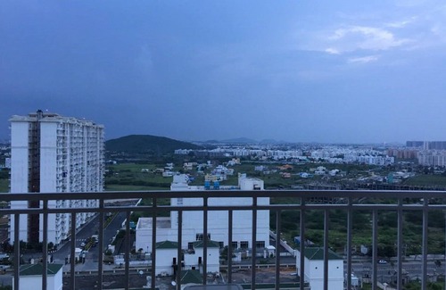 Chennai House | A Room in the Heart of the IT Corridor and the main Heritage Artery of Chennai