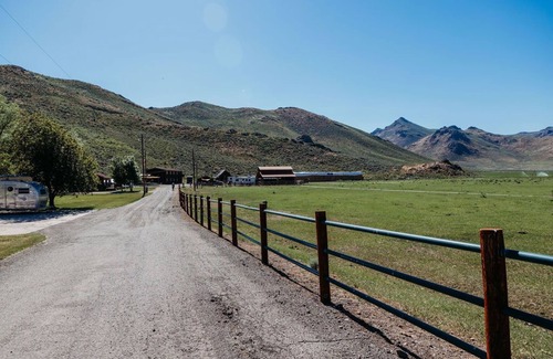 Blaine County Apartment | A Rustic Ranch & Retreat Center in the Heart of the Pioneer Mountain Range near Sun Valley