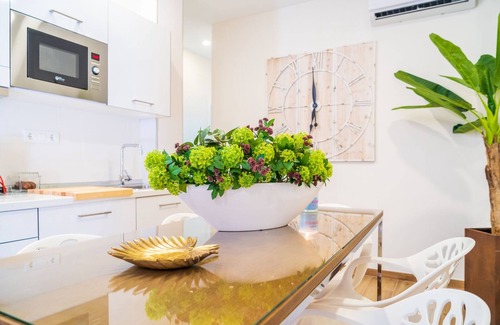 Cruz de Humilladero Apartment | A&S Apartments Malaga-Free Parking and Wifi-a 500 Feria Malaga