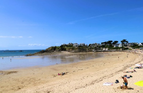 Saint-Ideuc Apartment | A Saint-malo, Dans le Quartier de Rochebonne et à 1.8km du Bourg de Rothéneuf, Agréable Location de