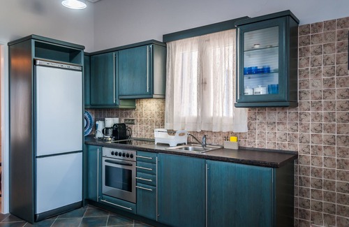 Apollonia Apartment | A sea view suite