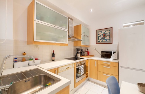 Pangrati Apartment | A shiny two-bedroom apartment in the hip area of Pangrati by Athenian Homes
