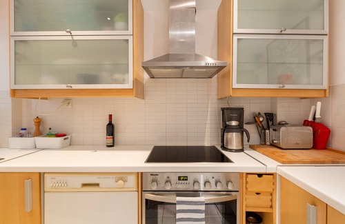Pangrati Apartment | A shiny two-bedroom apartment in the hip area of Pangrati by Athenian Homes