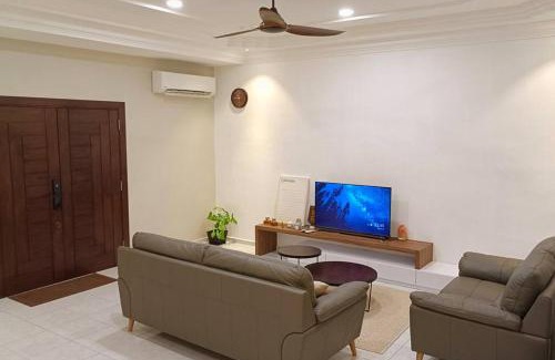 Muar House | A Simple One
