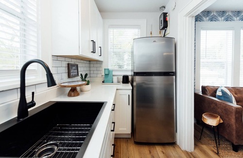 Historic Uptown Apartment | A Slice of Heaven Downtown St Pete