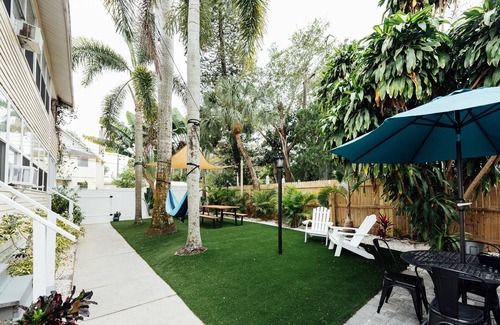 Historic Uptown Apartment | A Slice of Heaven Downtown St Pete