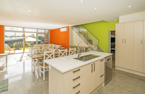 Whangapoua House | A Slice of Summer - Whangapoua Holiday Home
