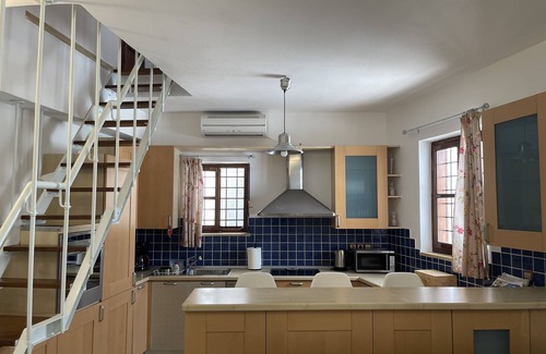 idhra House | A spaceful house and very close to the port