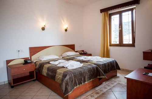 Anaxos Apartment | A spacious and bright studio with balcony no1234
