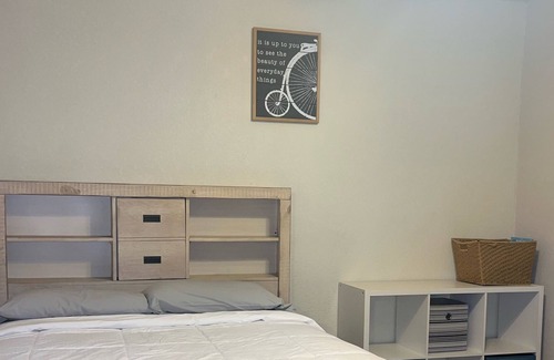 Killeen Apartment | A spacious, comfortable and quiet apartment and also, restaurants, supermarket..