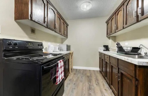 Mission District Apartment | A Spacious Downtown 1-bed Suite Free Parking