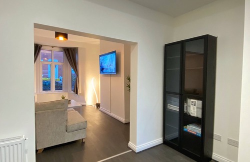 Blackburn House | A spacious & modern 3-bed home.